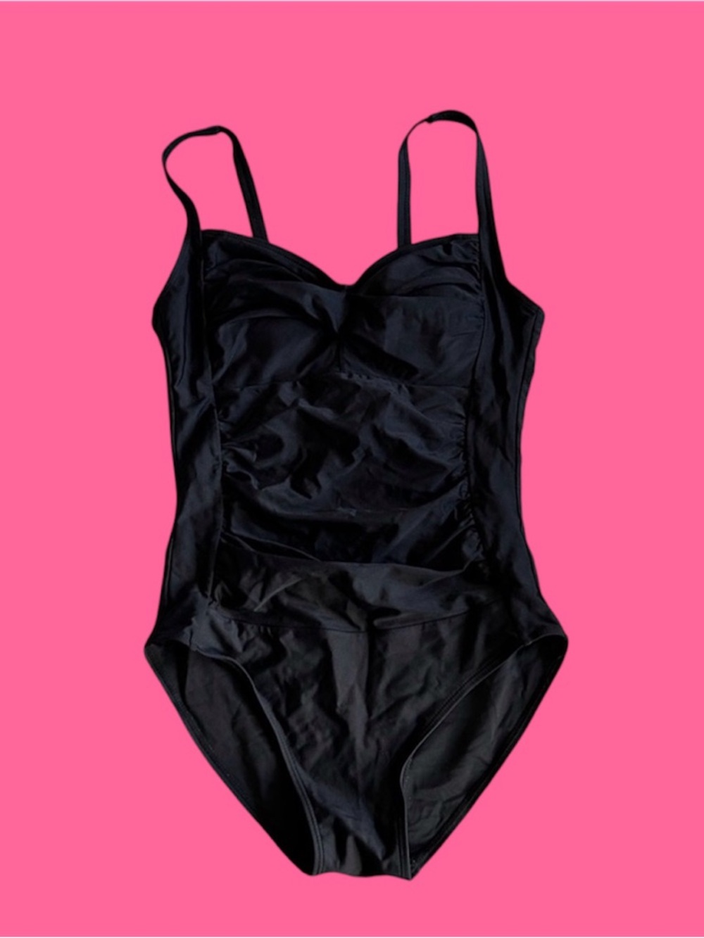 🏖️ Elegant Black Swimsuit 🏝️